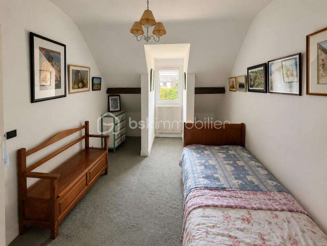 Maison familiale de 160 m² habitables sur 517 m² de terrain – Sous-sol total - photo 13
