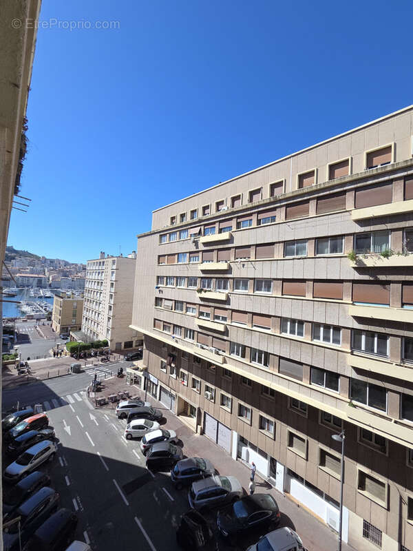 Appartement à MARSEILLE-2E