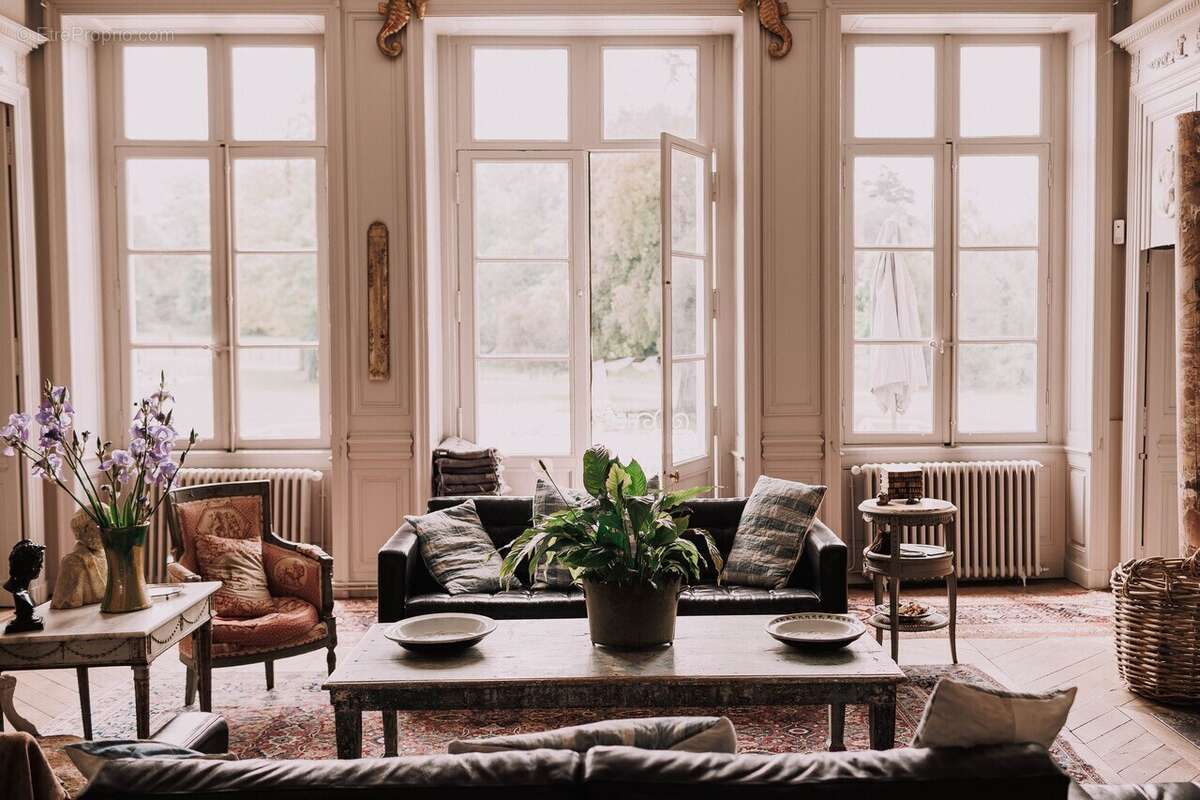 Maison à BRIVES-SUR-CHARENTE