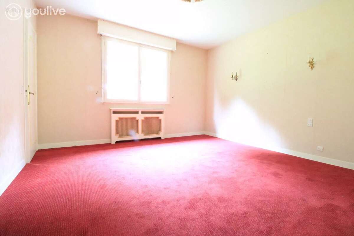 Propriété d'architecte de 316 m² sur un terrain de 14000 m² - photo 18