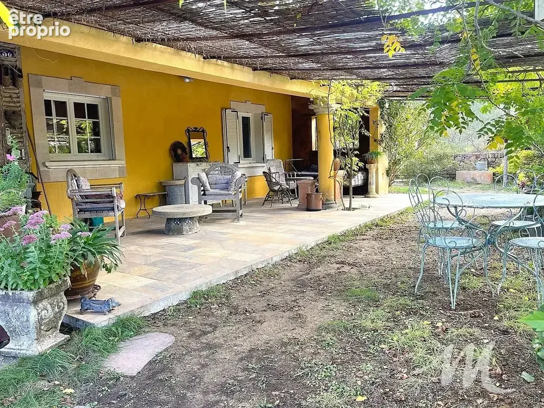 Maison de plain pied 4 chambres - piscine - cuisine d'été et dépendance - photo 18