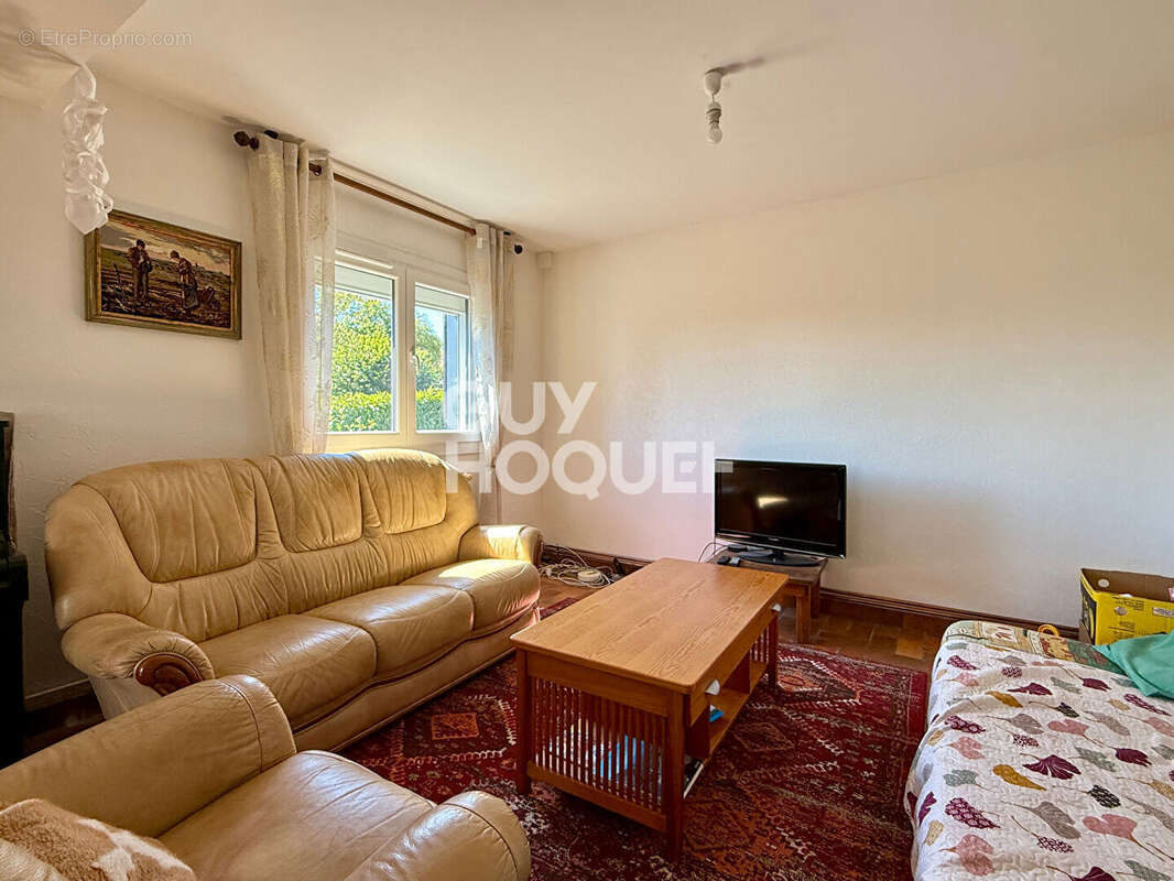 Maison 258 m² sur terrain 13,7 ares - photo 5