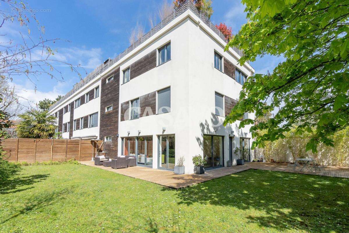 Appartement à RUEIL-MALMAISON