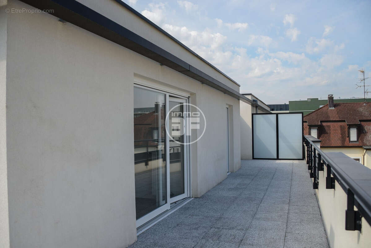 Appartement 84 m² à Saint-Louis  - photo 9