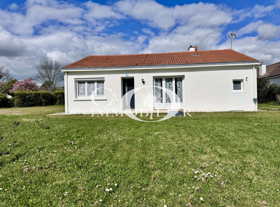 Maison à FALLERON
