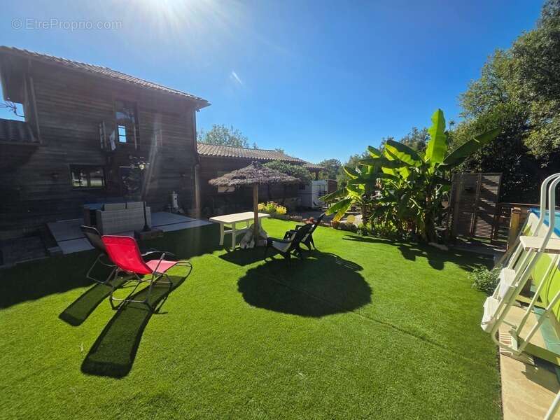 Maison à DURFORT-ET-SAINT-MARTIN-DE-SOSSENAC