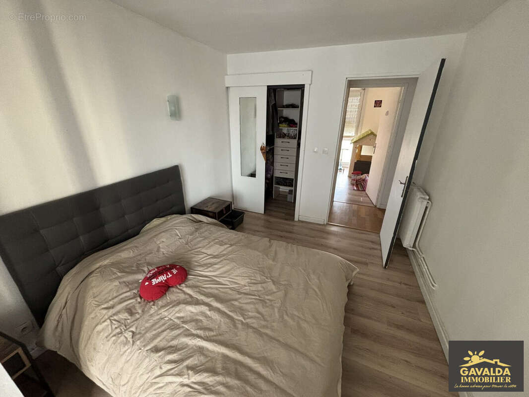 Chambre 2 - Appartement à PERPIGNAN