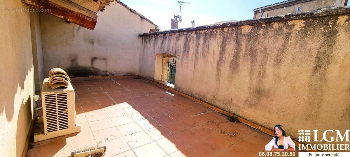Rognes -Maison de village de caractère 130m² – garage – cave – terrasse - photo 14