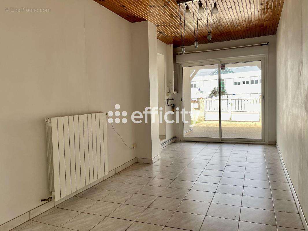 Maison 106 m² à Marennes  - photo 8