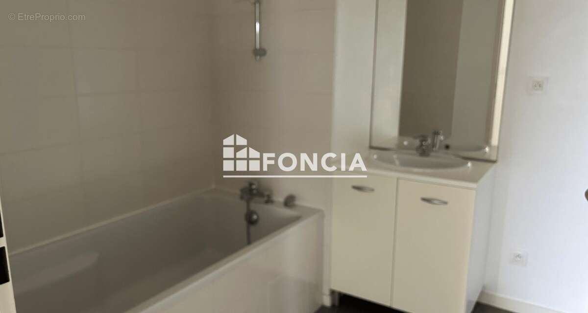 Appartement à LA MEMBROLLE-SUR-CHOISILLE