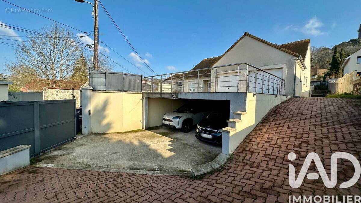 Photo 1 - Maison à LINAS