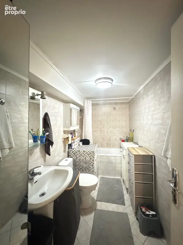 Grande VILLA de 12 pièces à vendre - 246 m² - Maison Familiale ou IMMEUBLE DE RAPPORT - 5 Appartements possible avec jardin et 4 - photo 19
