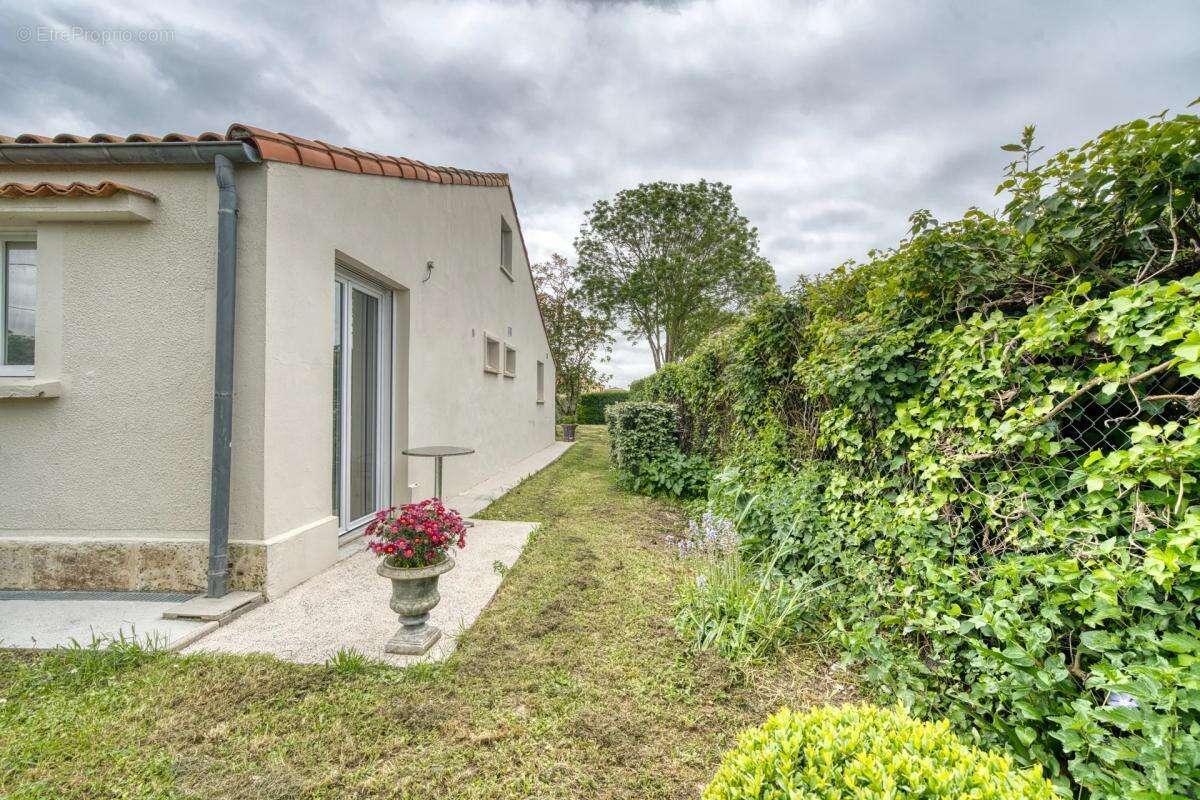 Maison à PORT-DES-BARQUES