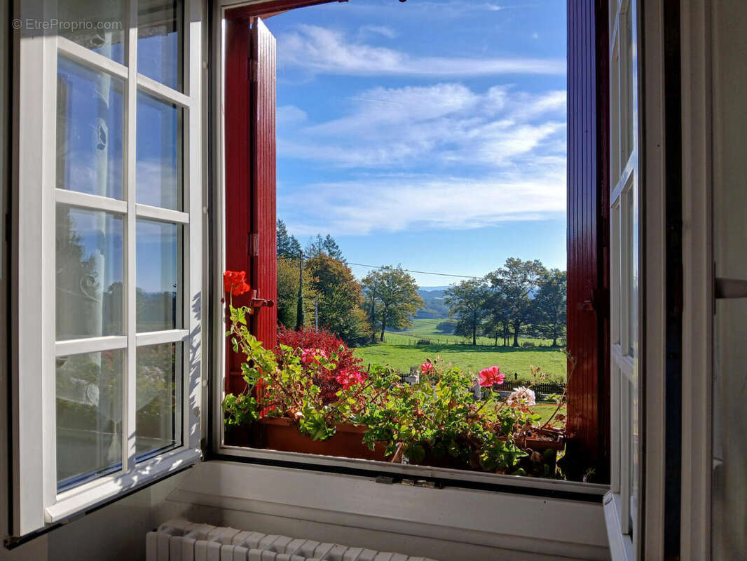 Magnifique Périgourdine de 4 chambres, offrant une vue imprenable sur la campagne. - photo 9