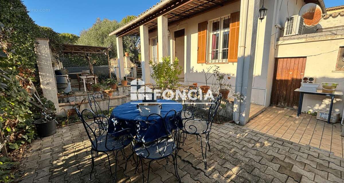 Maison à MOUANS-SARTOUX