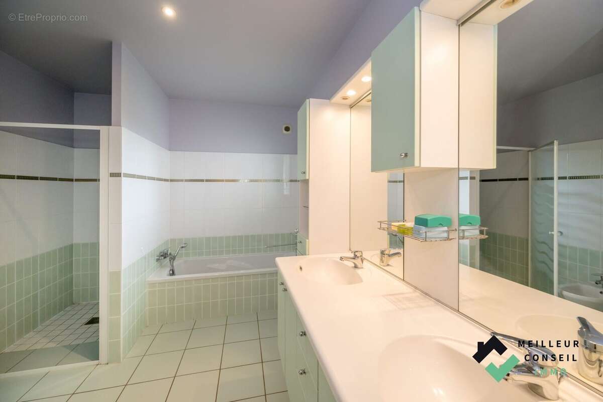 Maison à SAINT-JULIEN