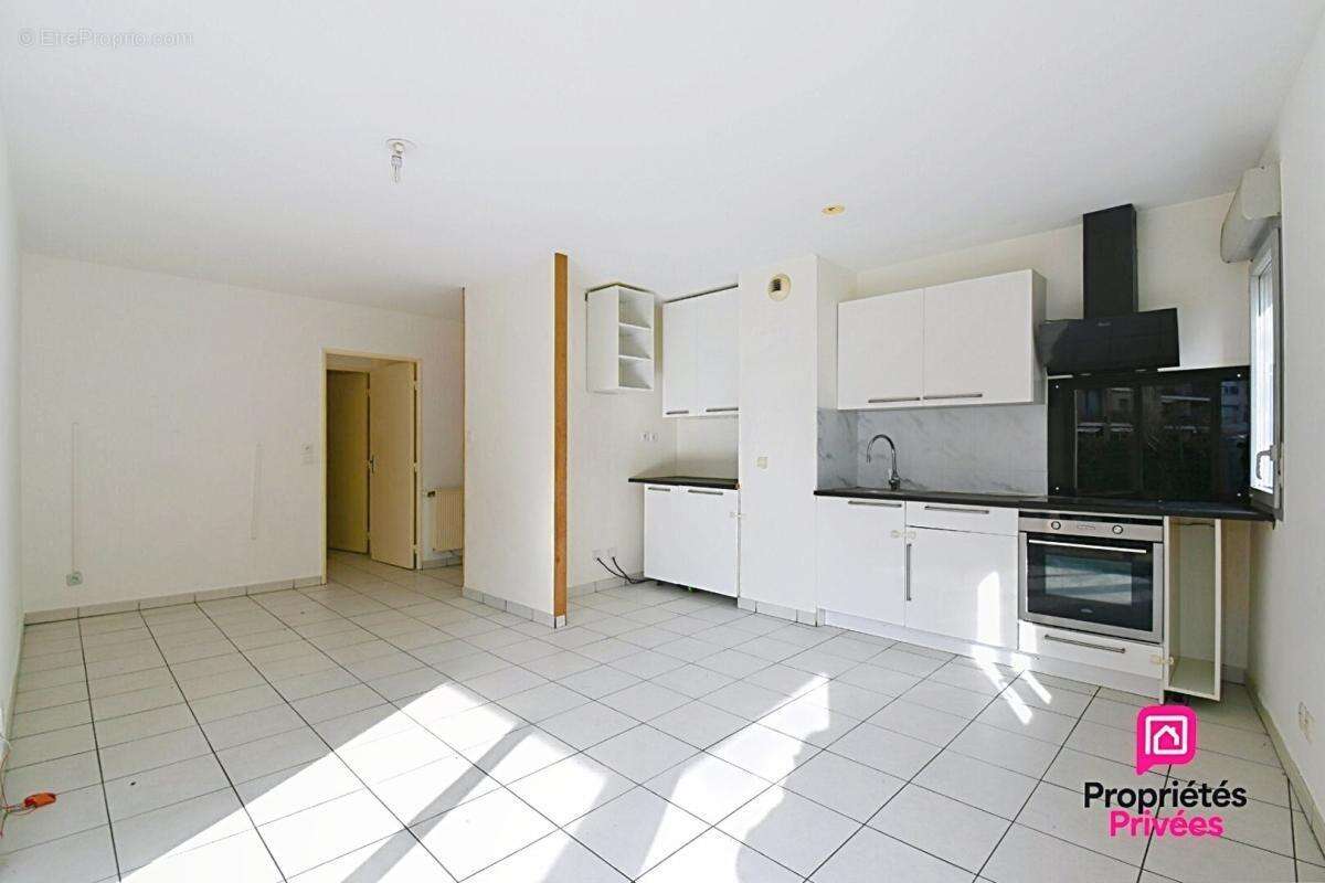 T3  très lumineux de 60 m2 en Rez de jardin - Habitation ou activité libérale - photo 2