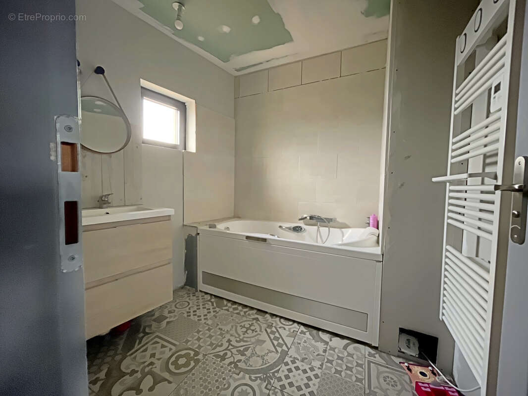 Maison à SAINT-DENIS-DE-PILE