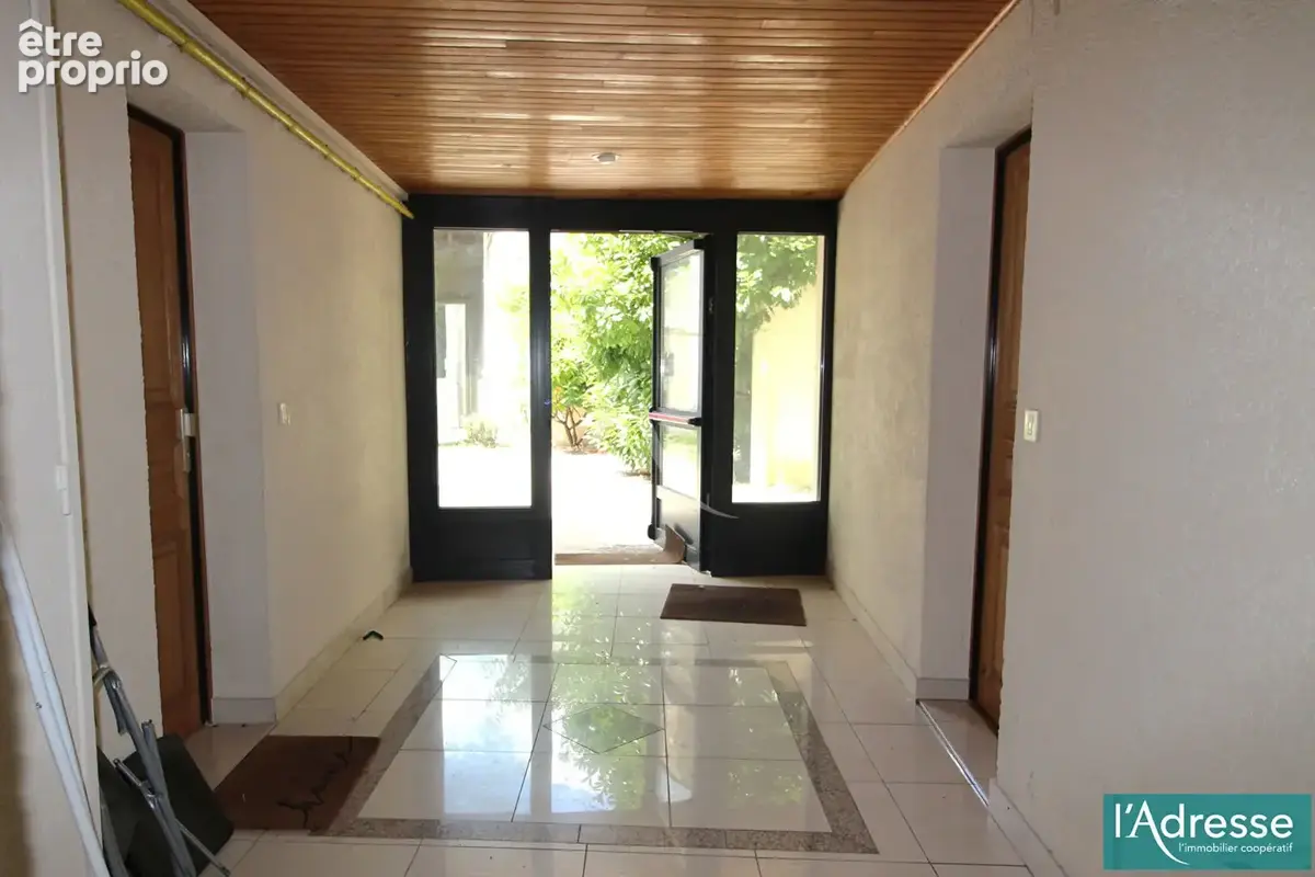 Immeuble de rapport vendu libre - 6 logements - Secteur Parc et Château à Morsang-sur-Orge - photo 6