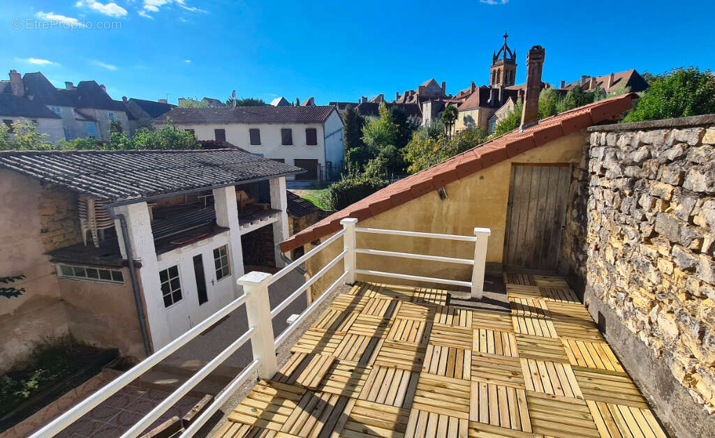 Appartement à EXCIDEUIL