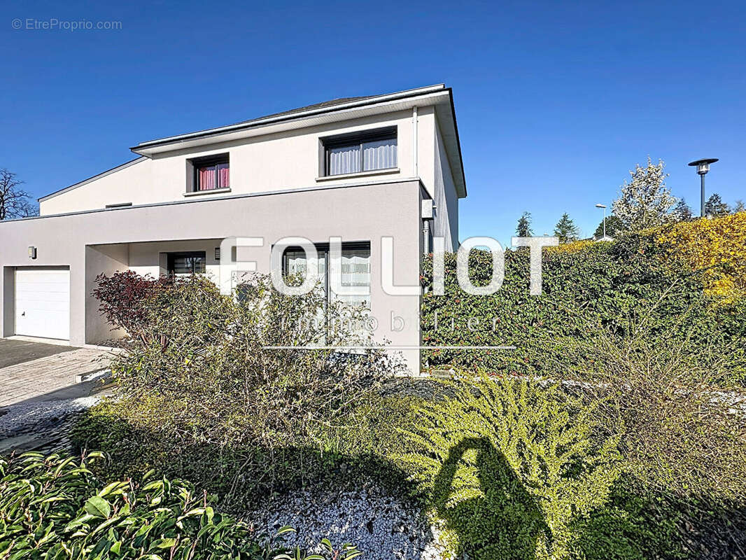Maison à LIFFRE