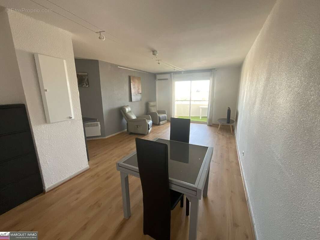 Superbe appartement T3 offrant 62 m² donnant sur terrasse de 7 m² avec une très très belle vue dégagée au 3° étage d'une résiden - photo 9