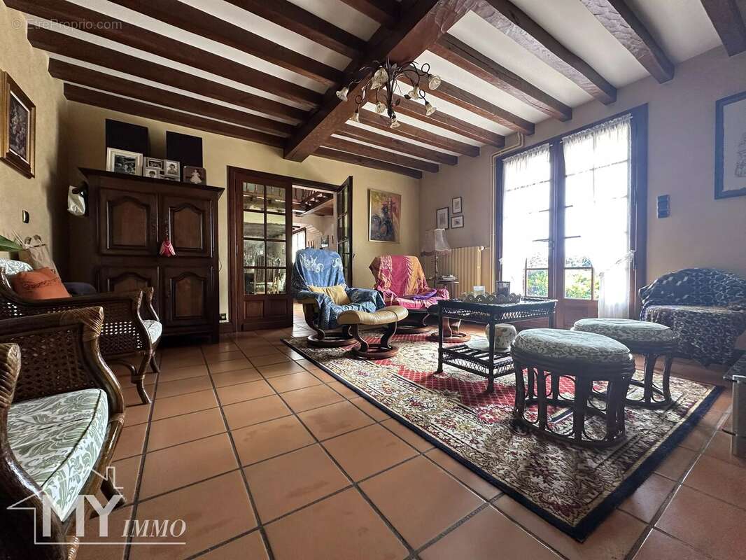 Maison à SAINT-PIERRE-D'EYRAUD