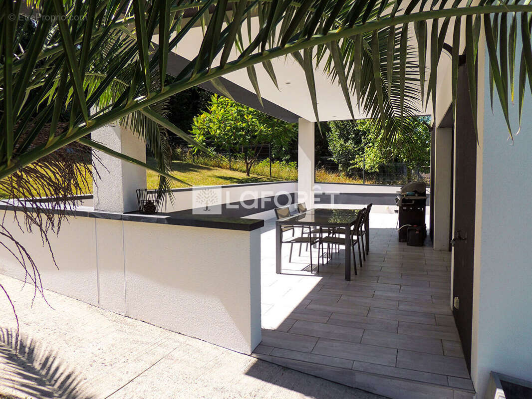 Maison Bassens 5 pièce(s) 158.02 m2 - photo 5