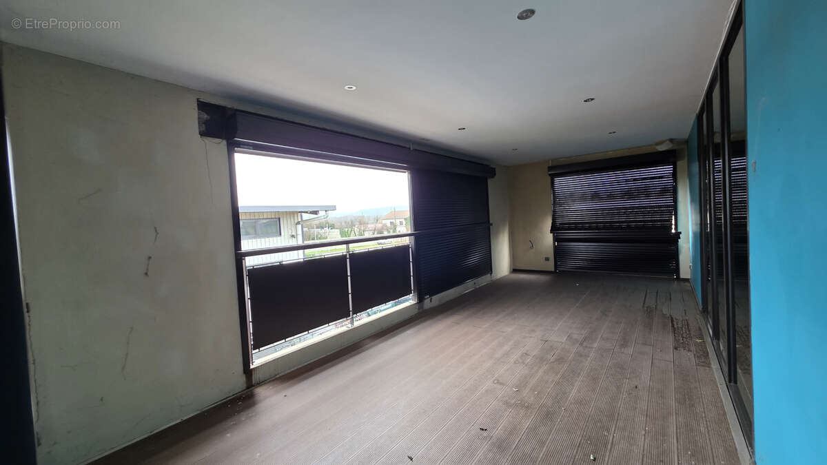 Commerce à BOURG-LES-VALENCE