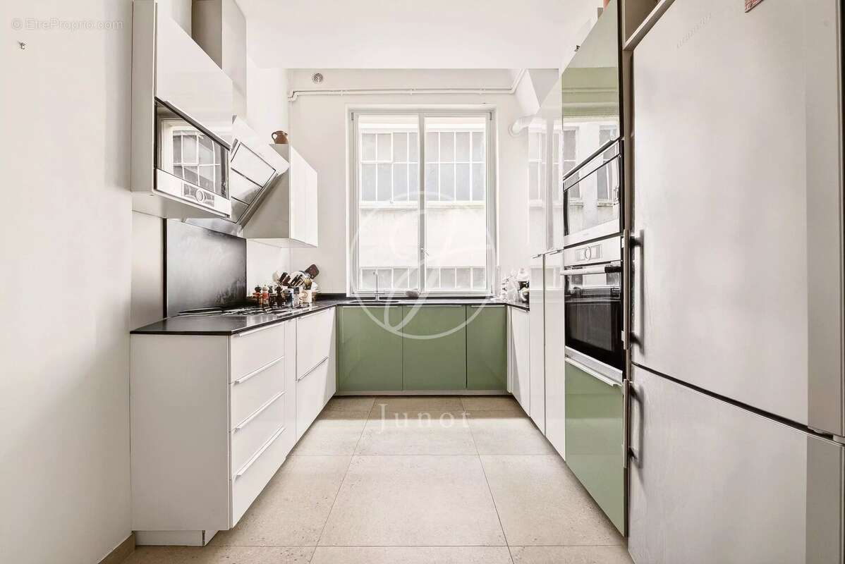 Appartement à PARIS-9E