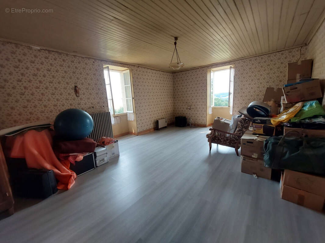 Maison à BAGAT-EN-QUERCY