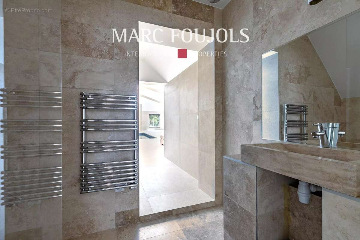 Maison à FONTAINE-CHAALIS