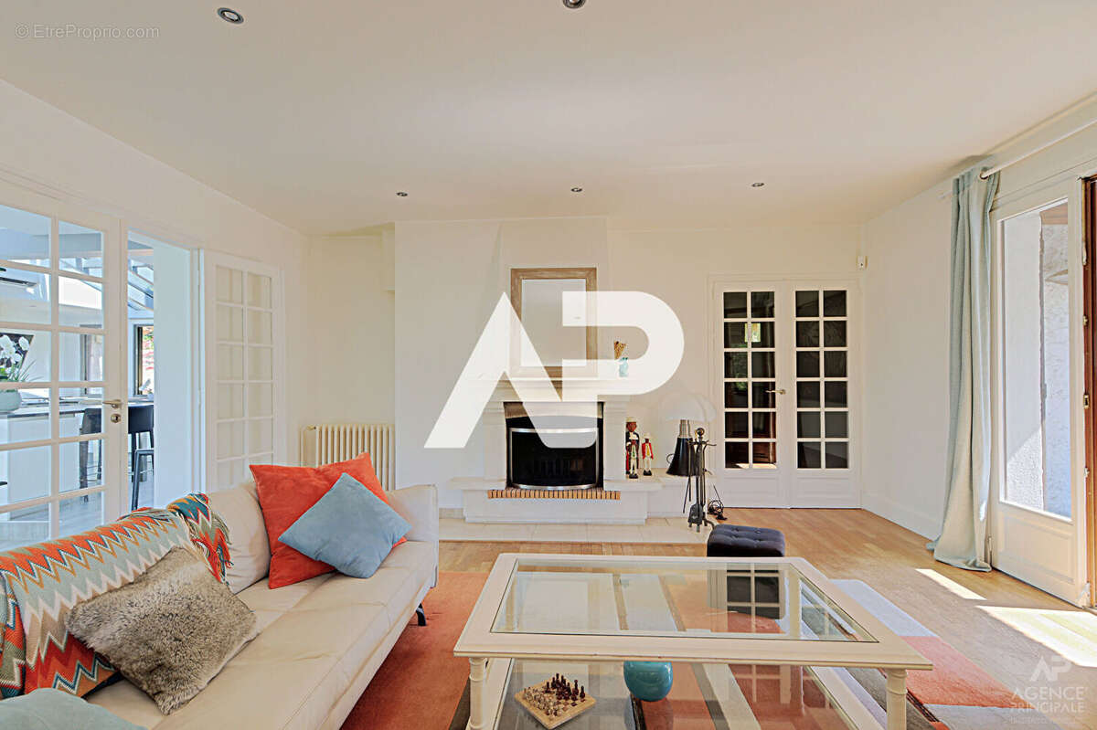 Maison à RUEIL-MALMAISON