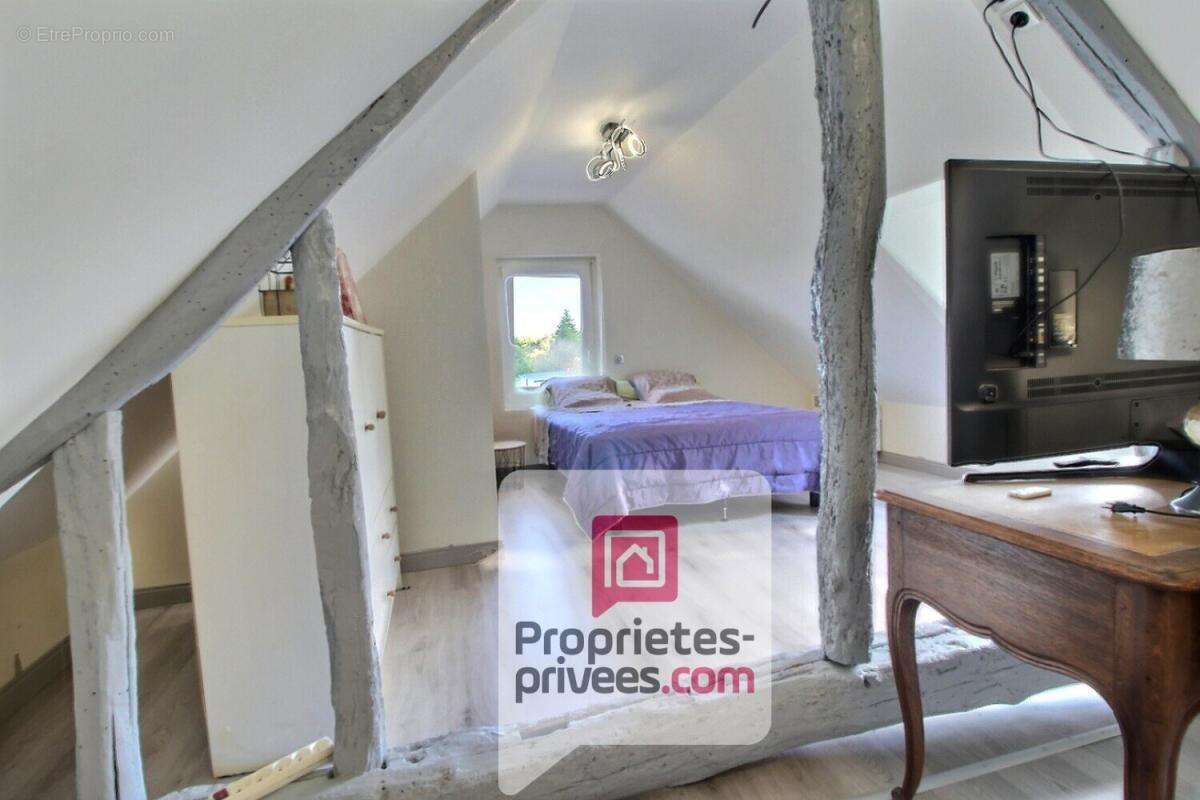 A vendre à 1h15 de paris - superbe propriete avec piscine, mare, dependances, terrain 2,3 hectares - photo 12