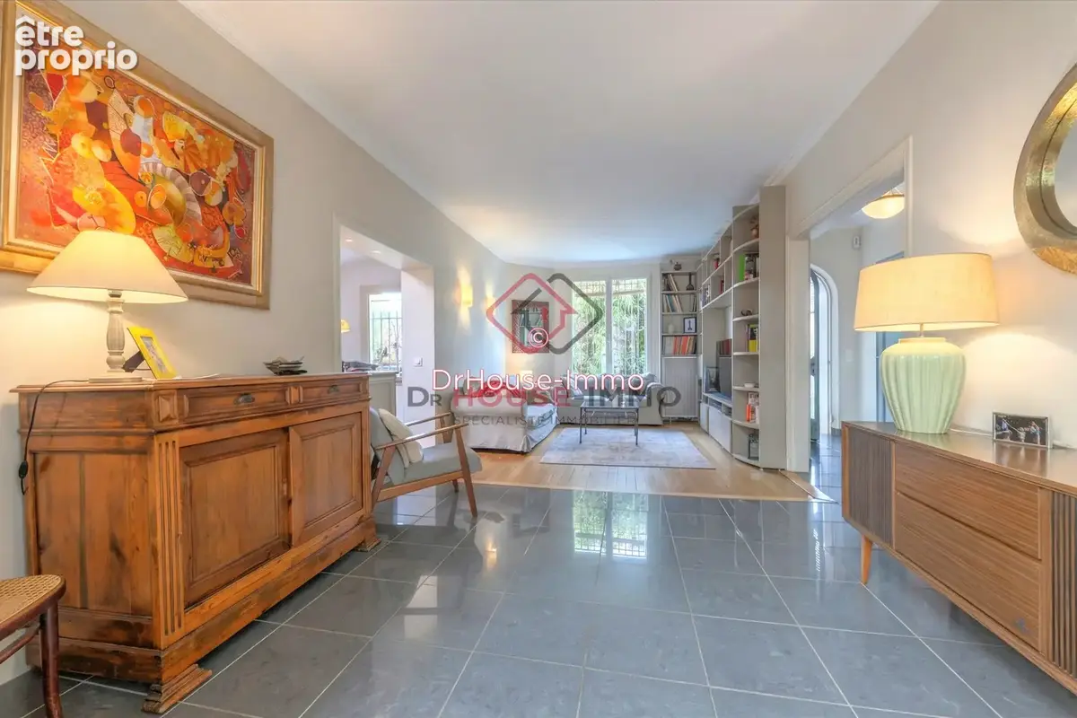 Maison 222 m² à Le Raincy  - photo 5