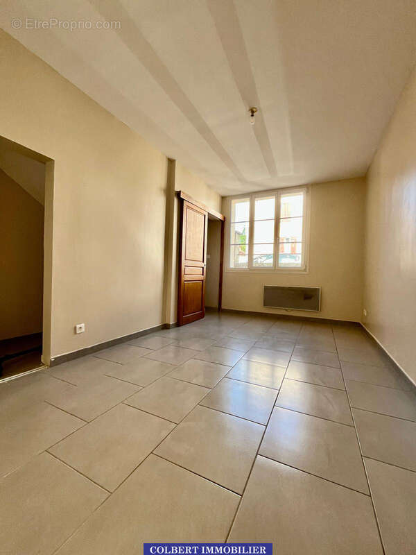 Maison ancienne avec dépendances   Idéale première acquisition ou investissement locatif - photo 4