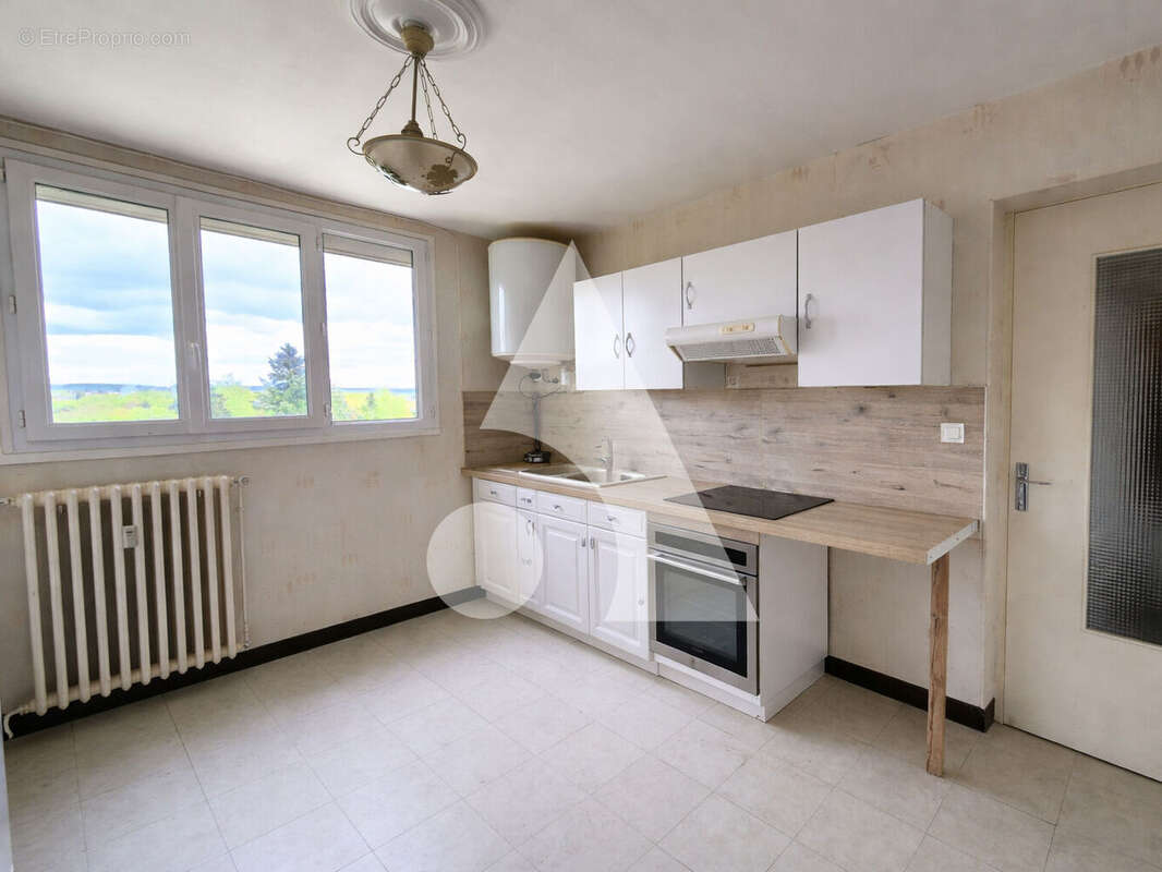 Appartement à MONTCEAU-LES-MINES