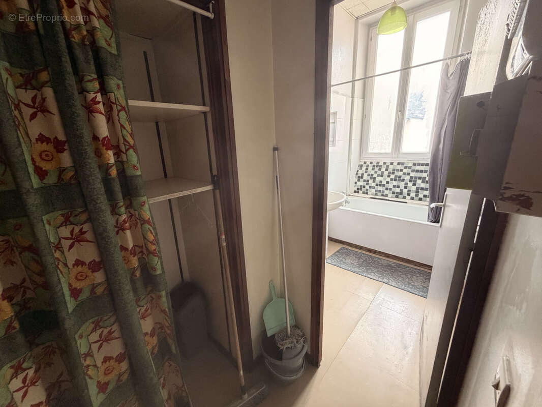 Vente plusieurs lots dans un immeuble - photo 49