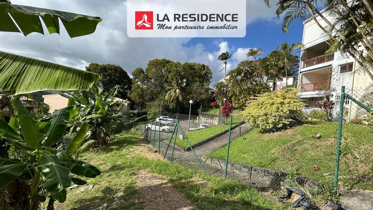 Terrain à FORT-DE-FRANCE