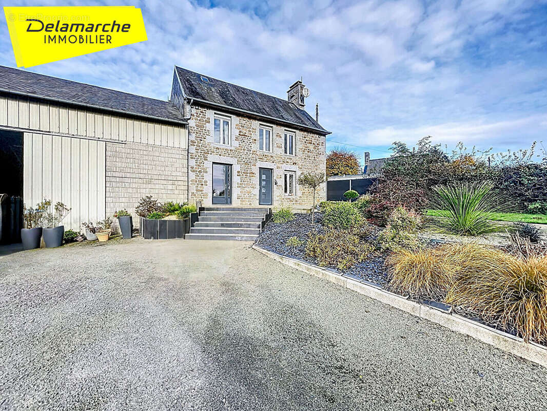 Maison à LA CHAISE-BAUDOUIN