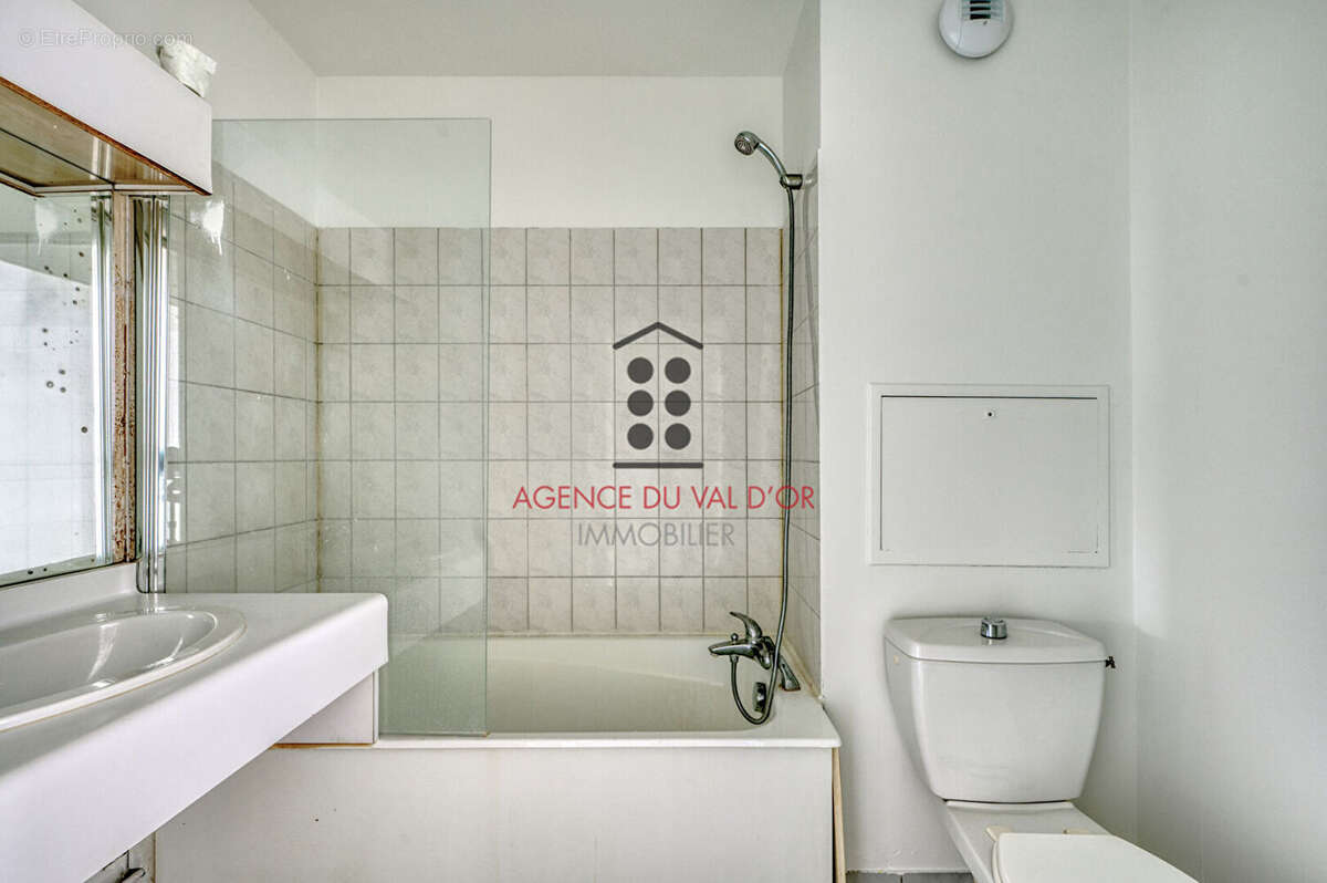 Appartement à SURESNES