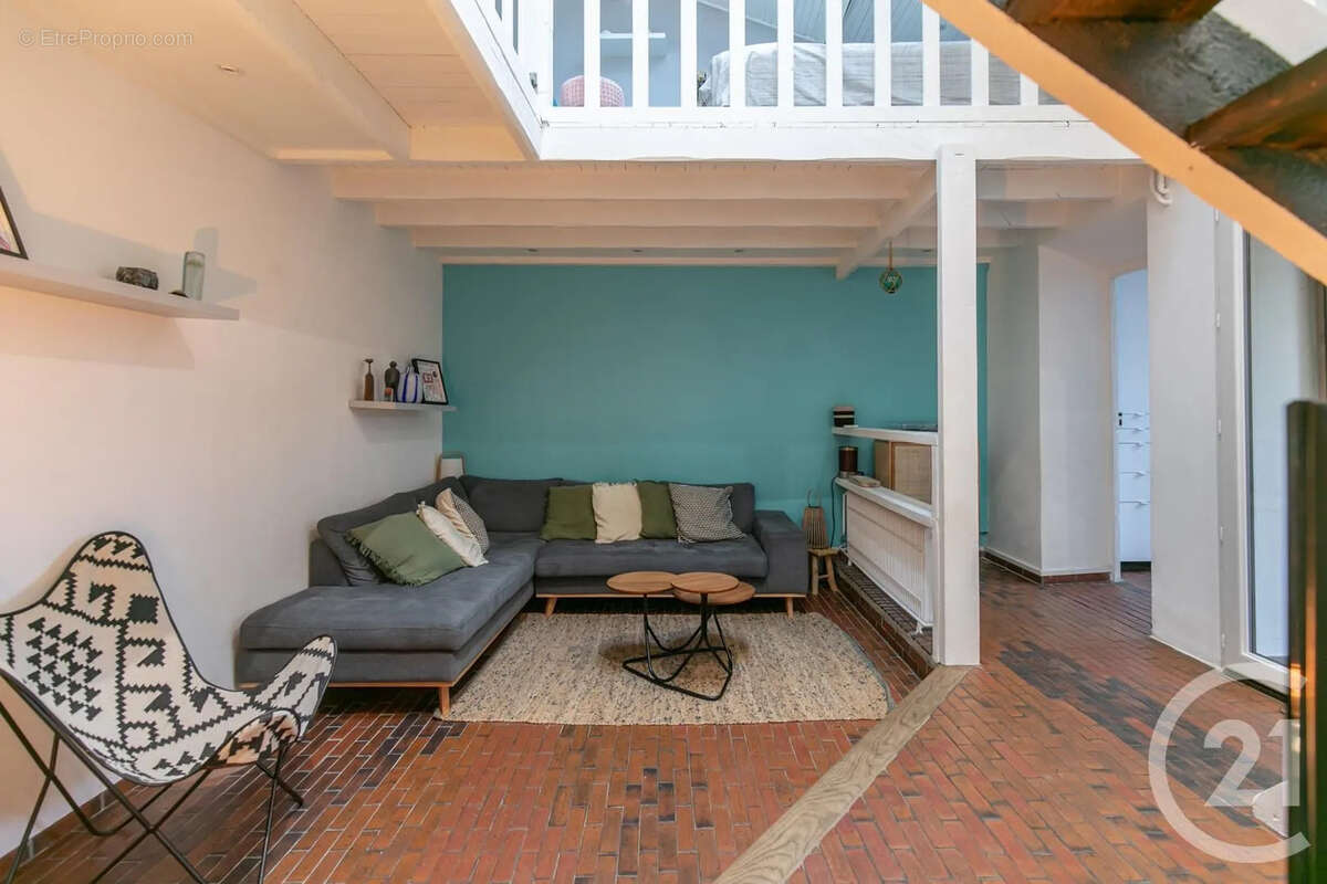 Maison à SAINT-MAUR-DES-FOSSES