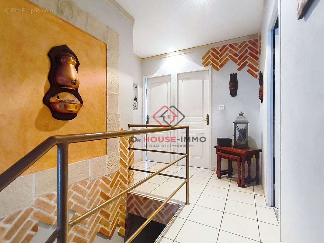 Maison à FRANS