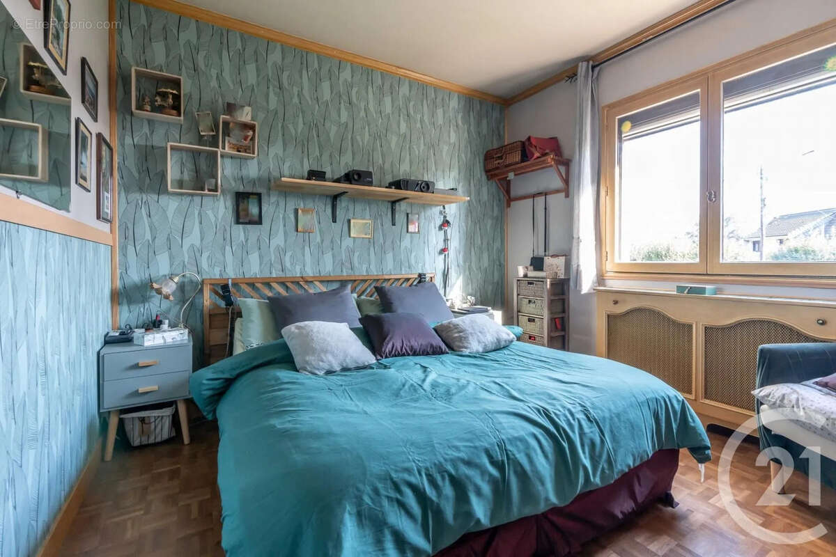 Maison 137 m² à Coubron  - photo 7
