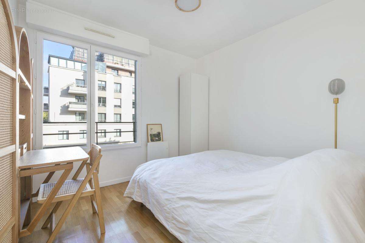 Appartement à ISSY-LES-MOULINEAUX