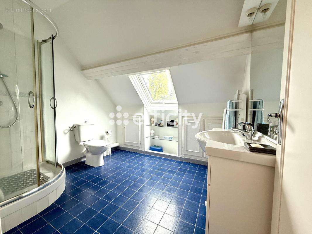 Maison à SAINT-CYR-EN-VAL