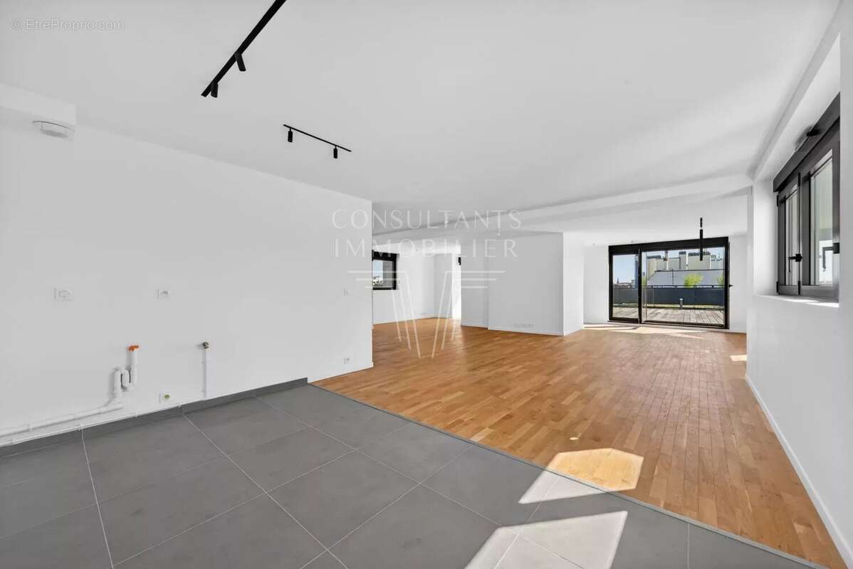 Appartement à PARIS-15E
