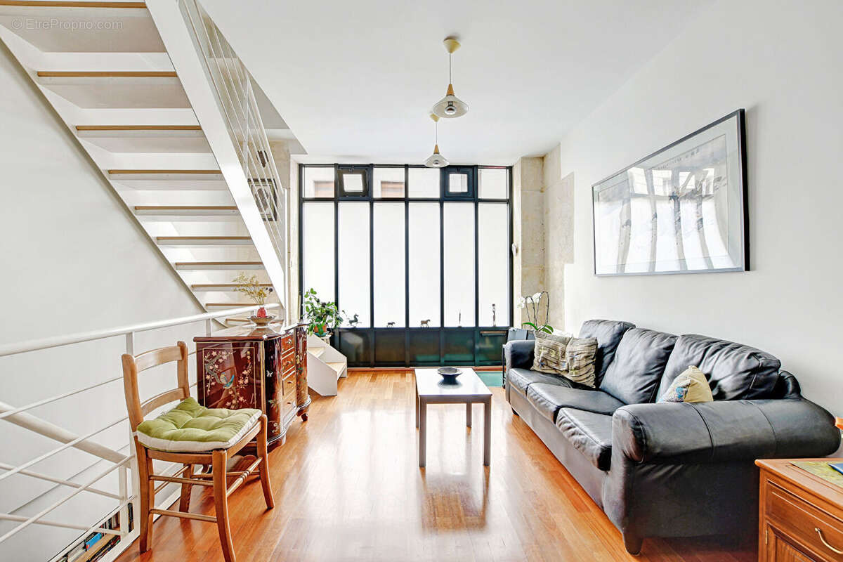 Appartement à PARIS-18E