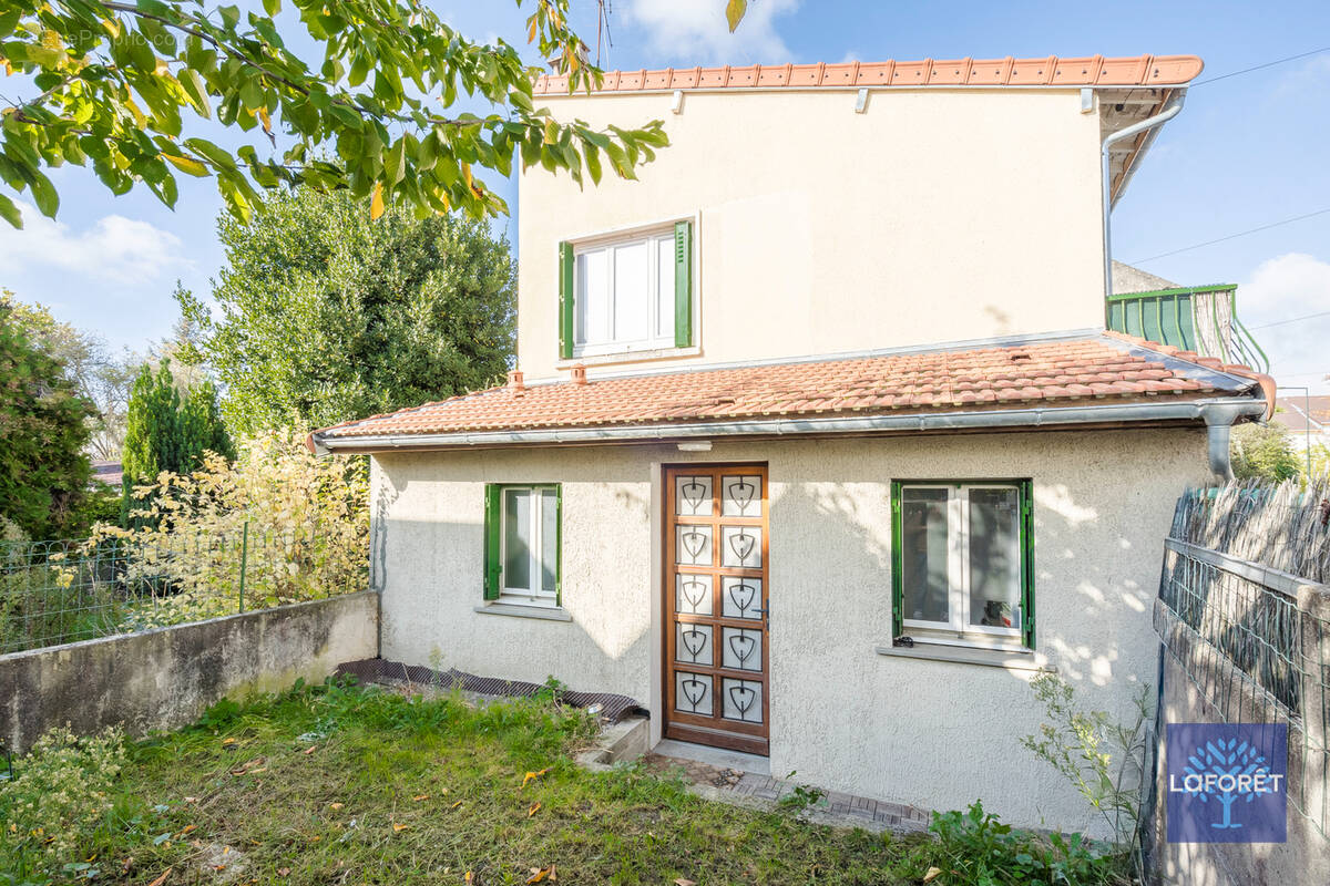 Maison à LES PAVILLONS-SOUS-BOIS