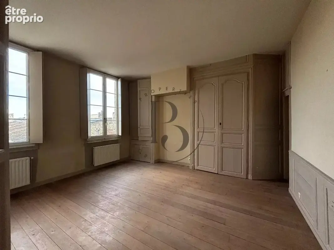 BORDEAUX CHARTRONS - Appartement à rénover avec vue sur la Garonne - photo 3